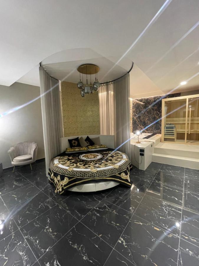 Versace Luxury Room Corleone Extérieur photo